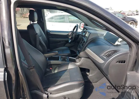 2017 Dodge Grand Caravan Gt z USA, uszkodzony, nr VIN 2C4RDGEG6HR596582